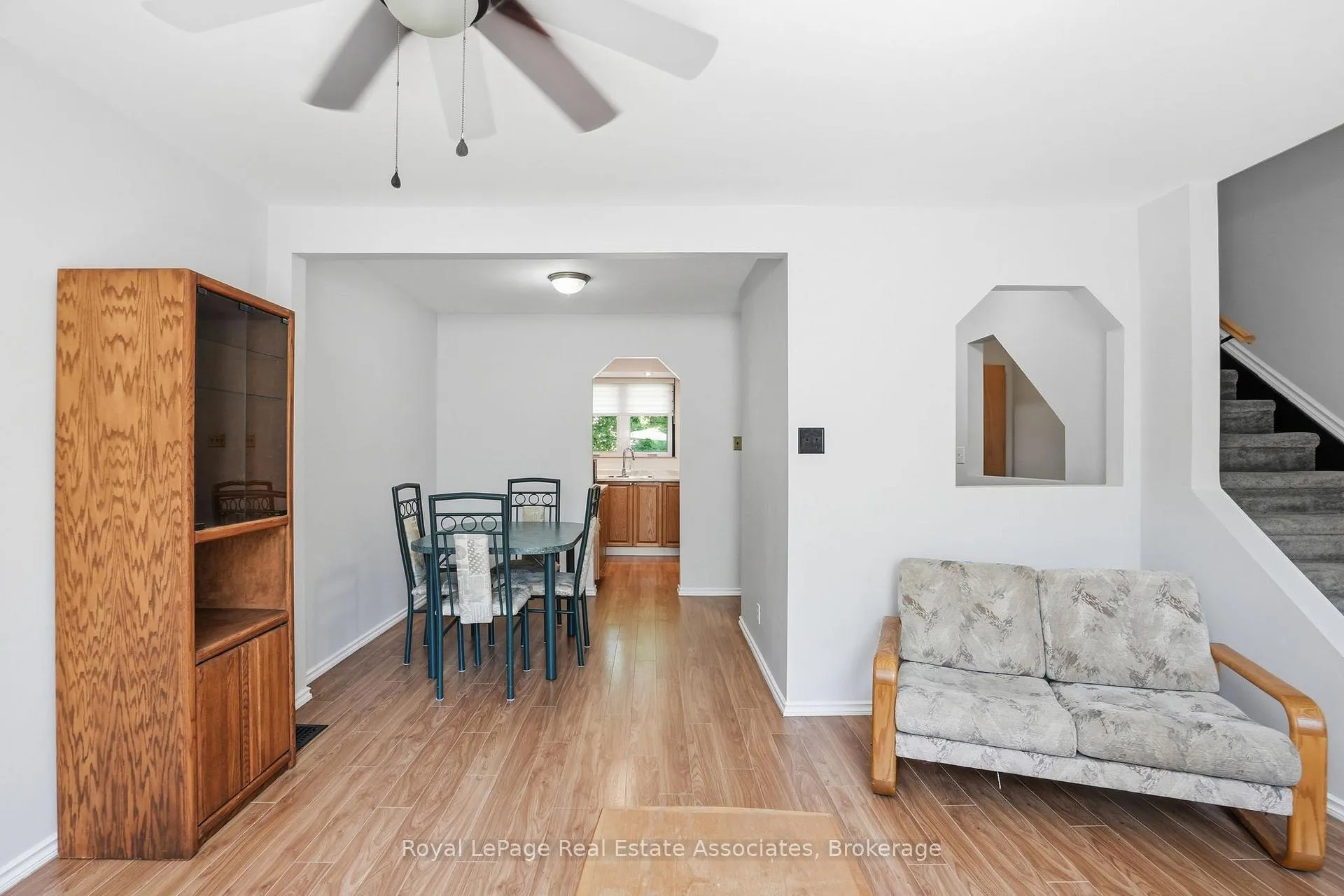 Photo 9 of Unit D(4), 16D Bond Street, Hamilton, Dundas — HOMEH