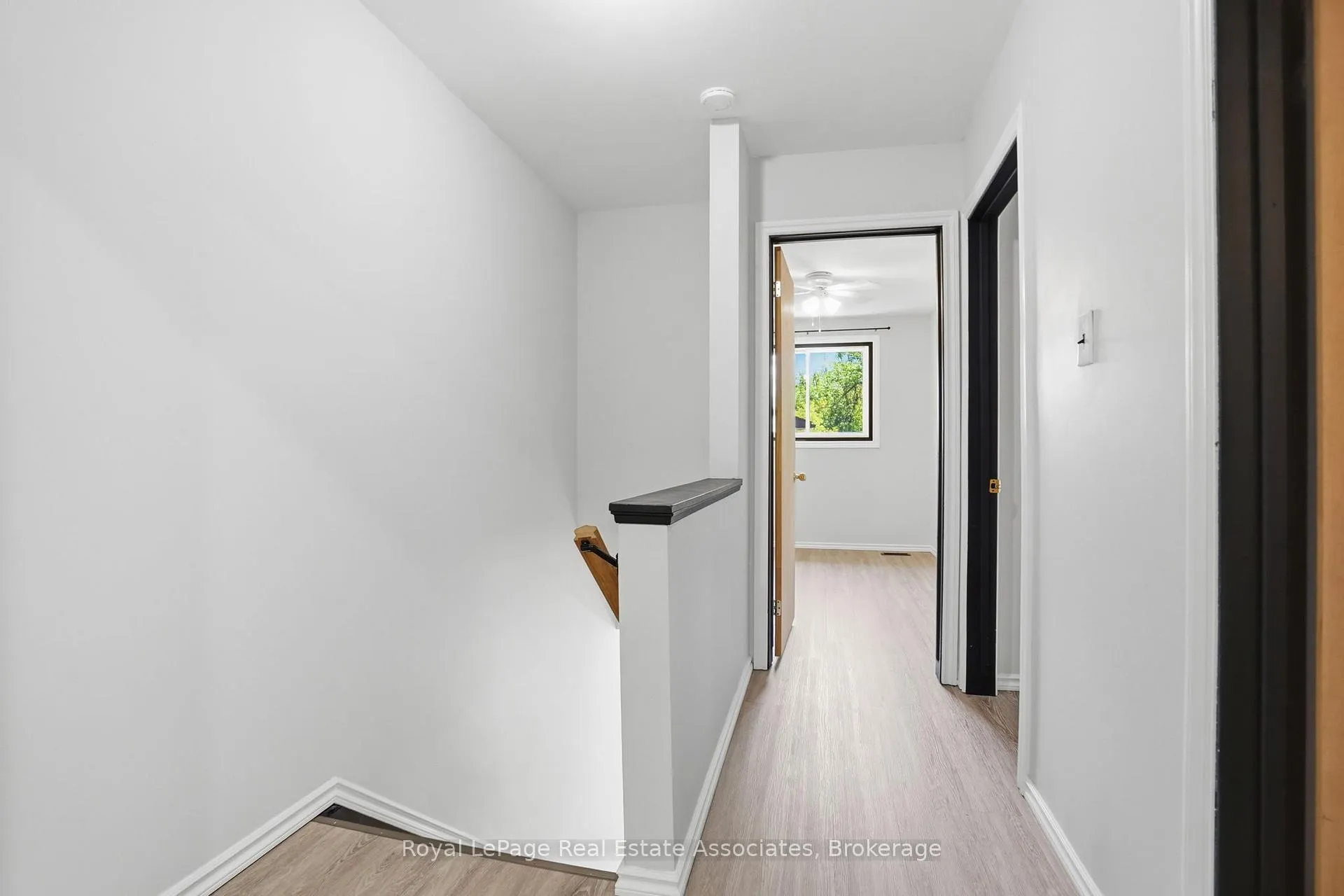 Photo 19 of Unit D(4), 16D Bond Street, Hamilton, Dundas — HOMEH