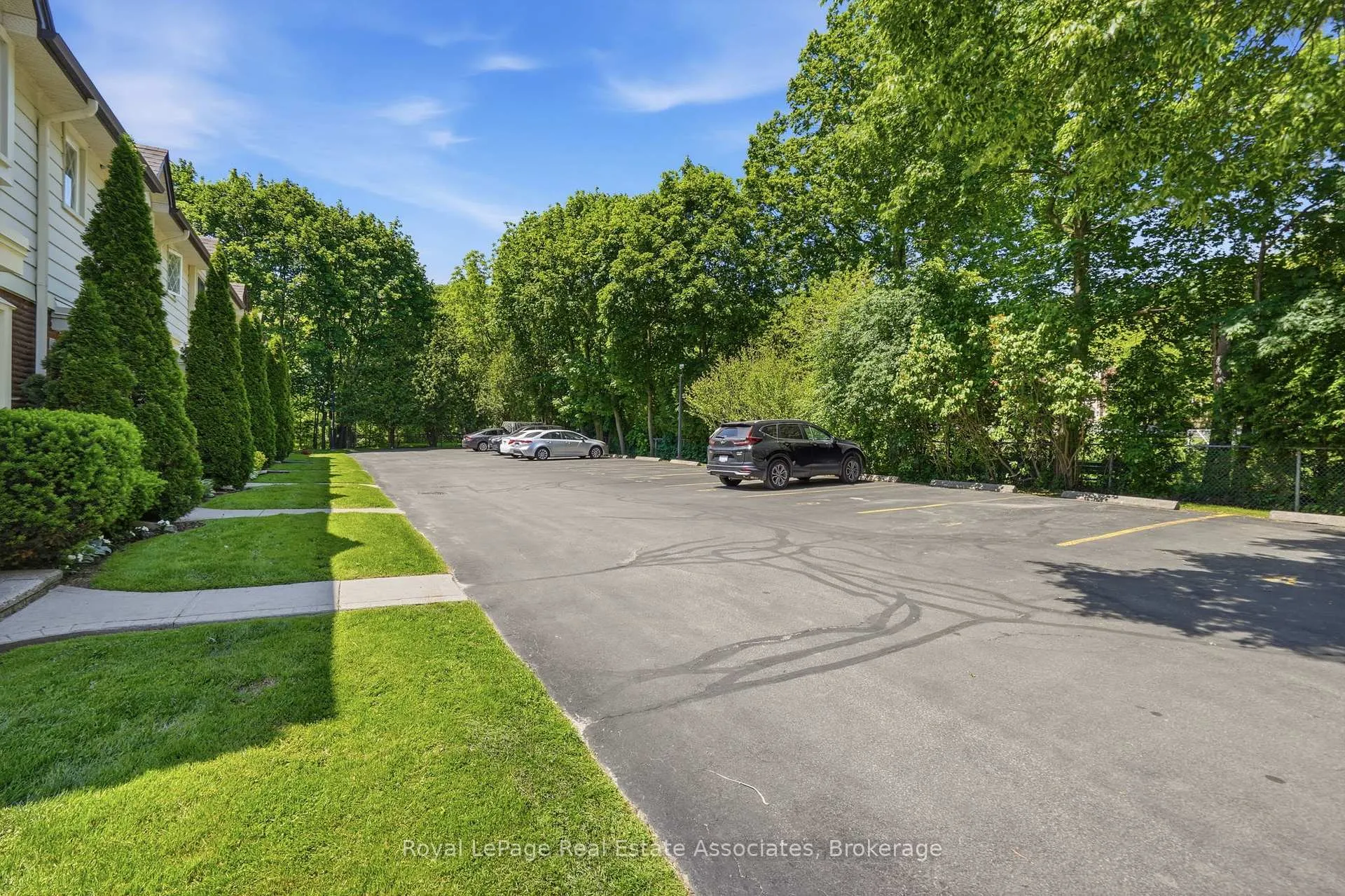 Photo 38 of Unit D(4), 16D Bond Street, Hamilton, Dundas — HOMEH