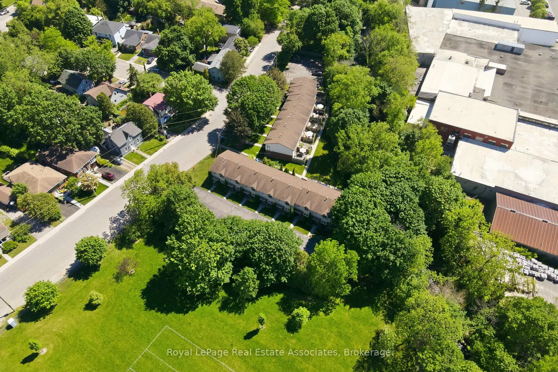 Photo 44 of Unit D(4), 16D Bond Street, Hamilton, Dundas — HOMEH