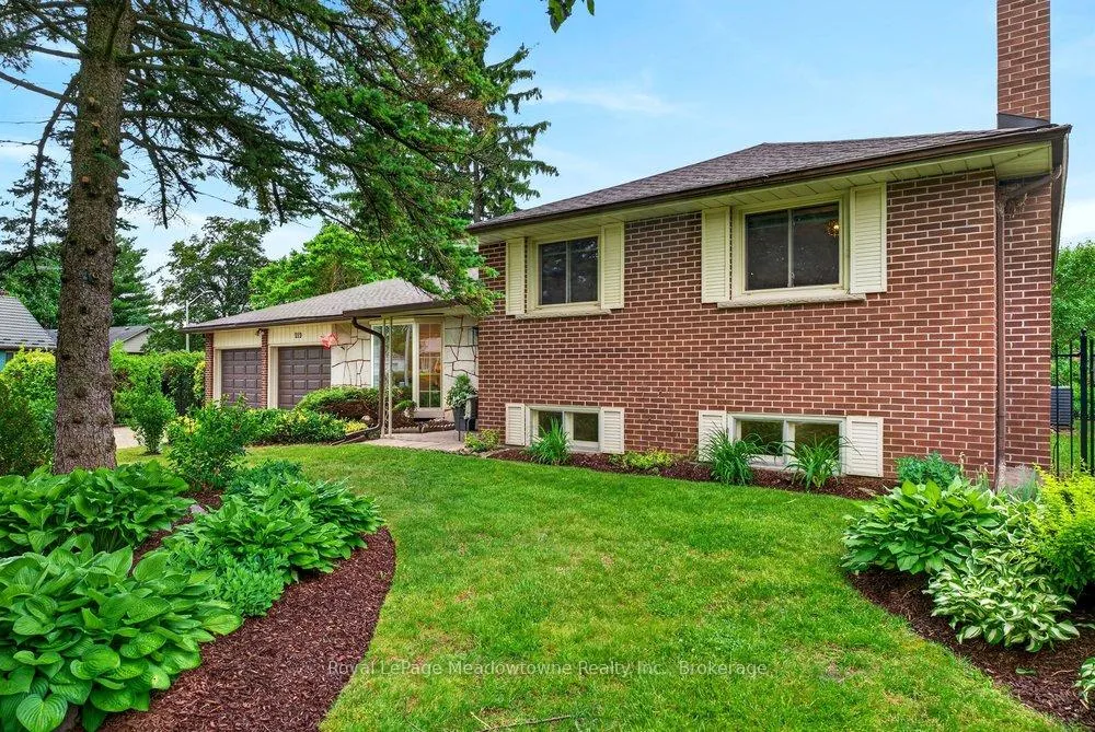 Photo 4 of 119 Elizabeth Drive, Halton Hills, Acton — HOMEH