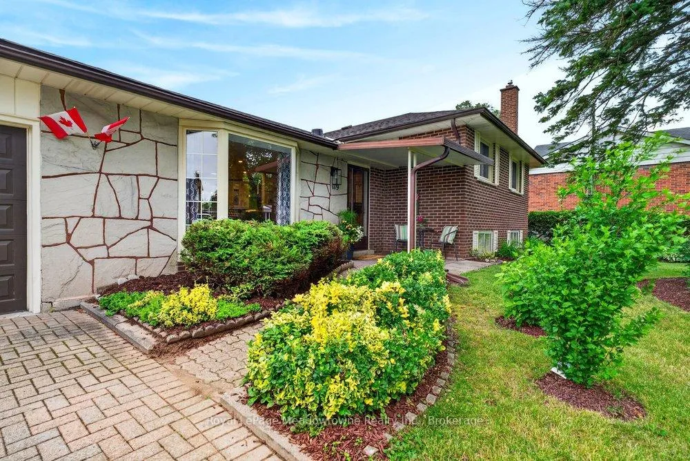 Photo 5 of 119 Elizabeth Drive, Halton Hills, Acton — HOMEH