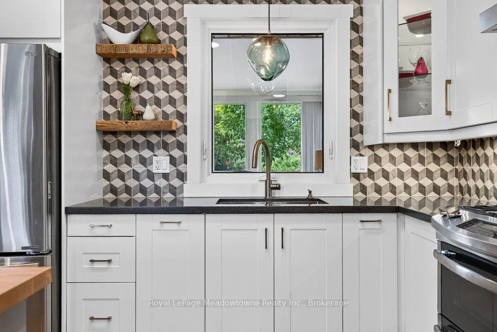 Photo 19 of 119 Elizabeth Drive, Halton Hills, Acton — HOMEH
