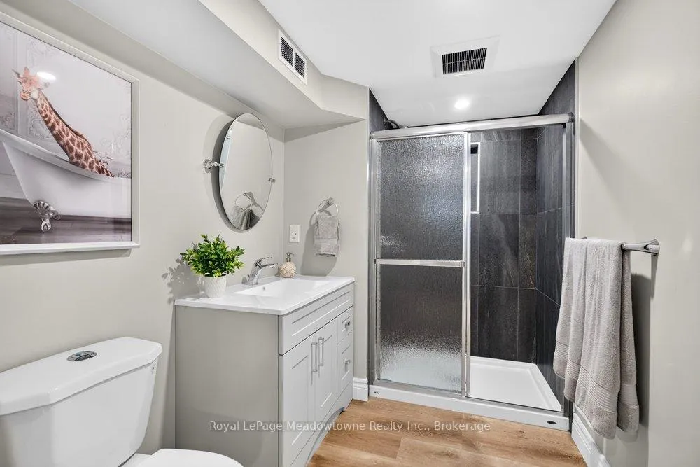 Photo 38 of 119 Elizabeth Drive, Halton Hills, Acton — HOMEH