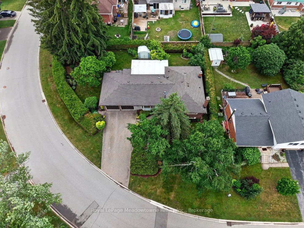 Photo 45 of 119 Elizabeth Drive, Halton Hills, Acton — HOMEH