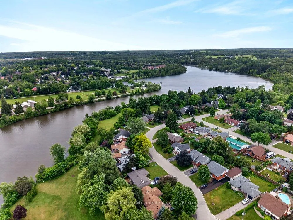 Photo 48 of 119 Elizabeth Drive, Halton Hills, Acton — HOMEH