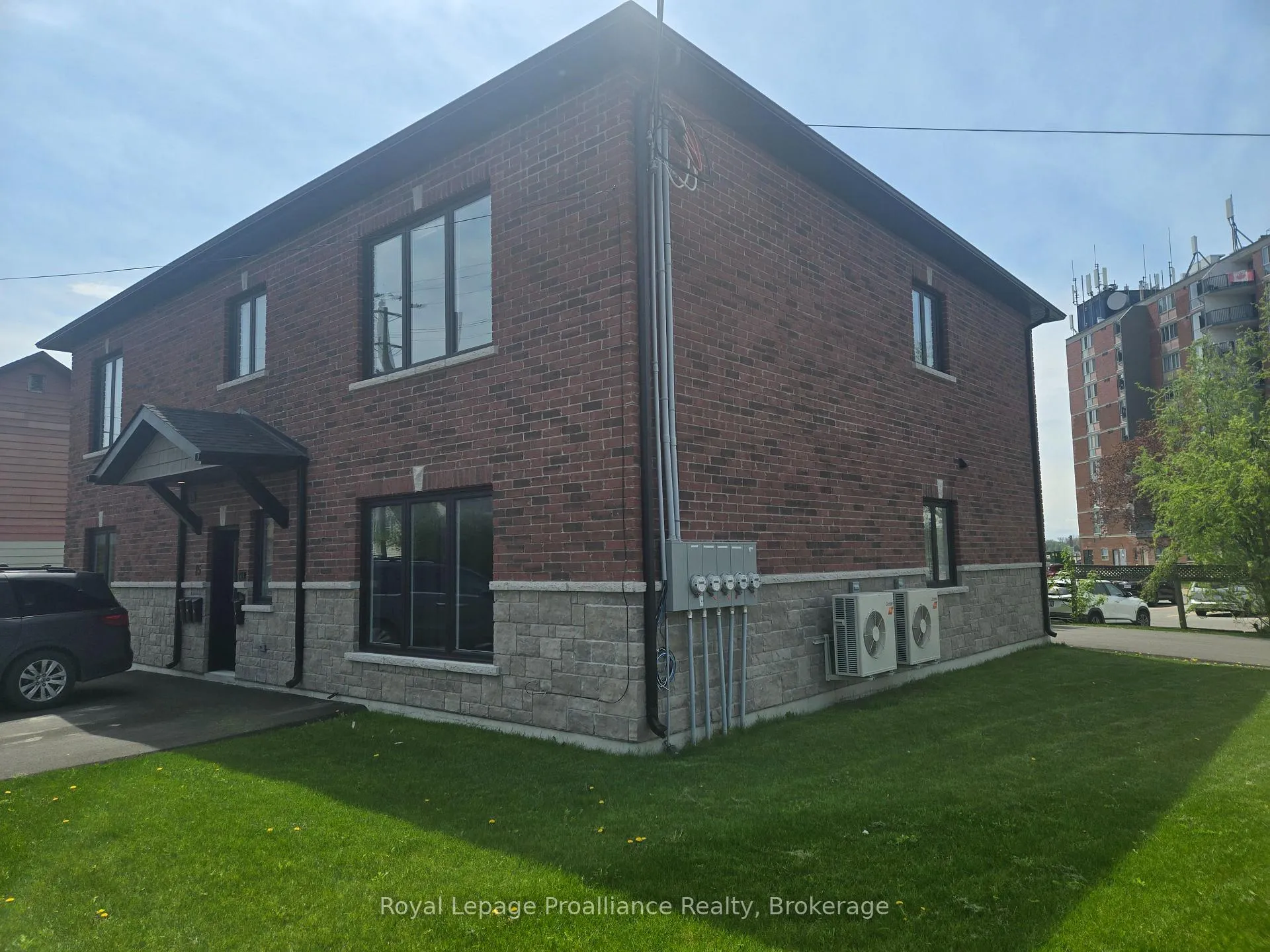 Photo 1 of Unit 3, 15 Bay Street, Quinte West, Trenton Ward — HOMEH