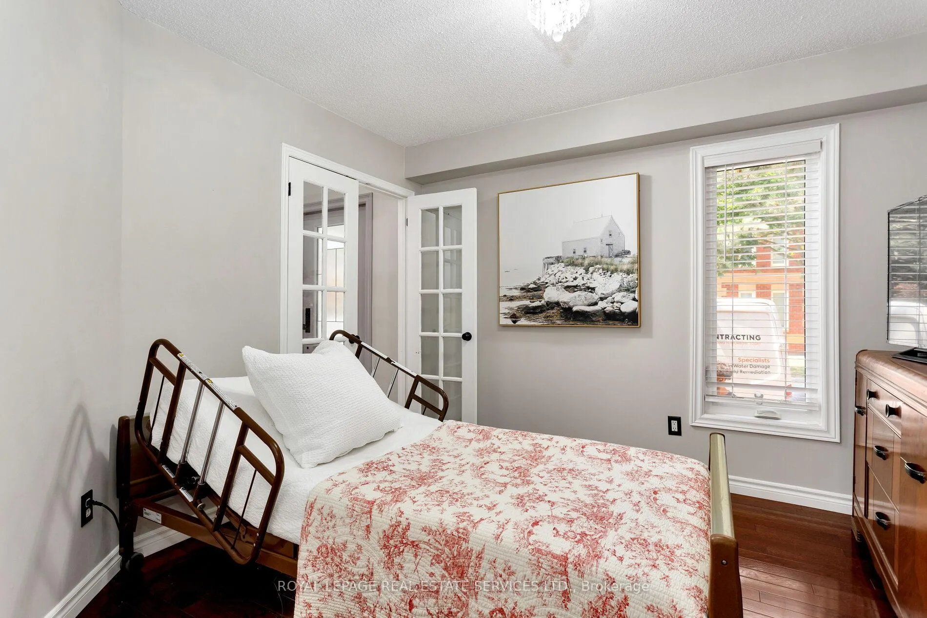 Photo 12 of Unit 7, 2006 Glenada Crescent, Oakville, Wedgewood Creek — HOMEH