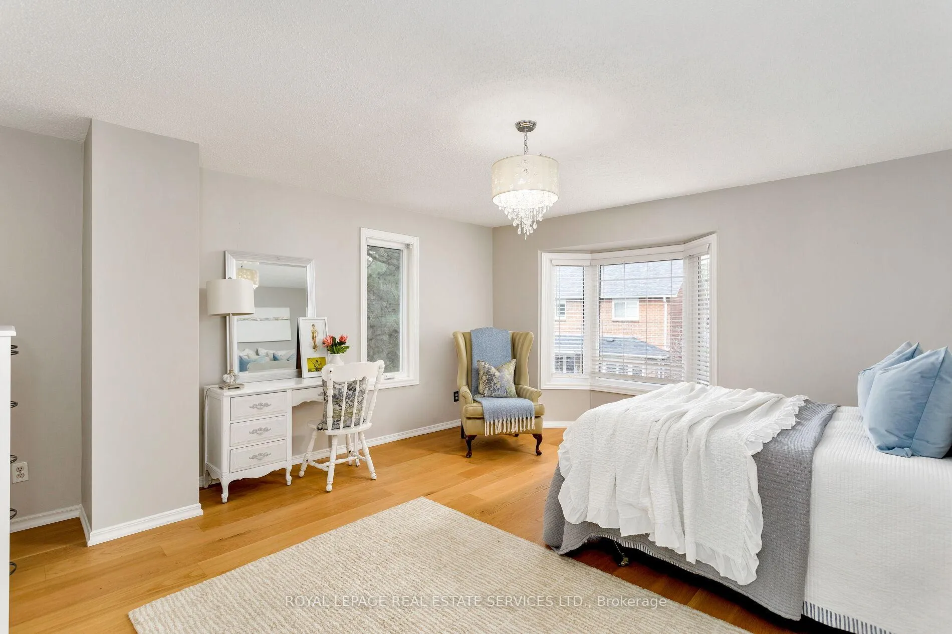 Photo 27 of Unit 7, 2006 Glenada Crescent, Oakville, Wedgewood Creek — HOMEH
