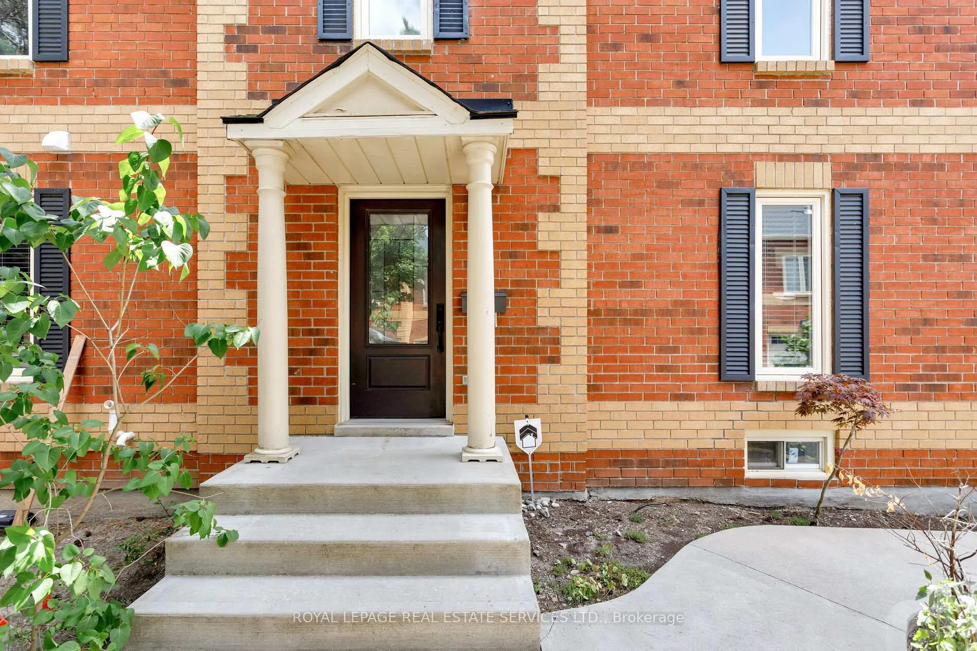Photo 47 of Unit 7, 2006 Glenada Crescent, Oakville, Wedgewood Creek — HOMEH