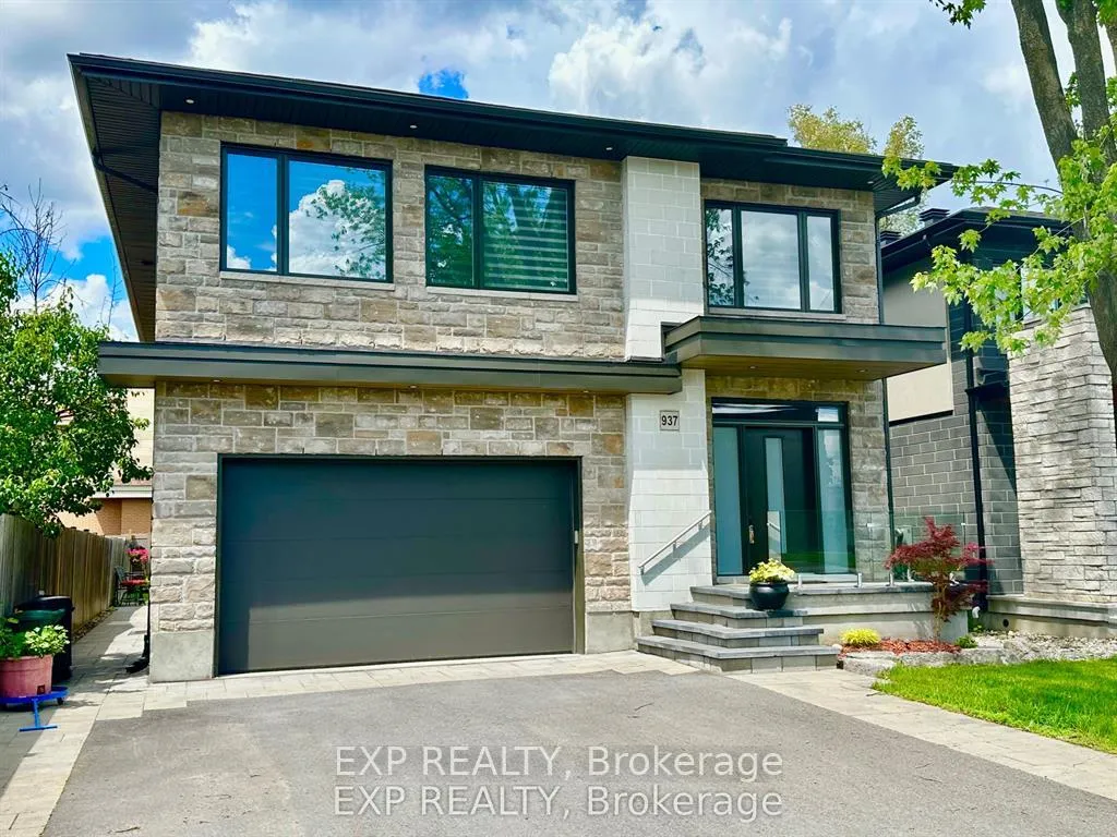 Front of 937 Falaise Road