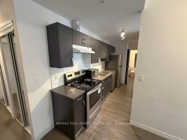 Photo 4 of Unit B02, 269 Sunview Street, Waterloo, Beechwood/University — HOMEH