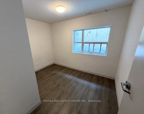 Photo 8 of Unit B02, 269 Sunview Street, Waterloo, Beechwood/University — HOMEH
