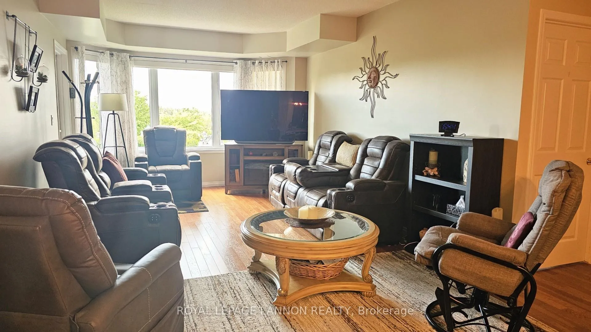 Photo 3 of Unit #112, 315 Hilldale Road, Thunder Bay, Dawson Heights — HOMEH