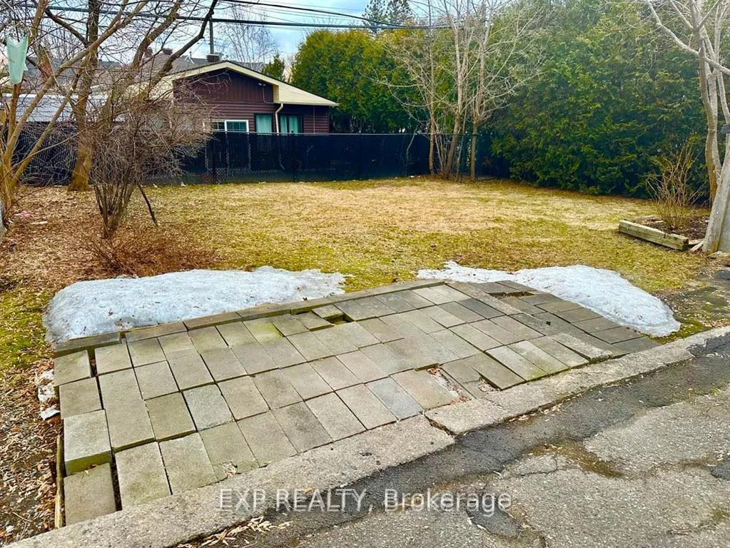 Photo 10 of Unit 1, 502 Richardson Avenue, Ottawa, Woodroffe — HOMEH