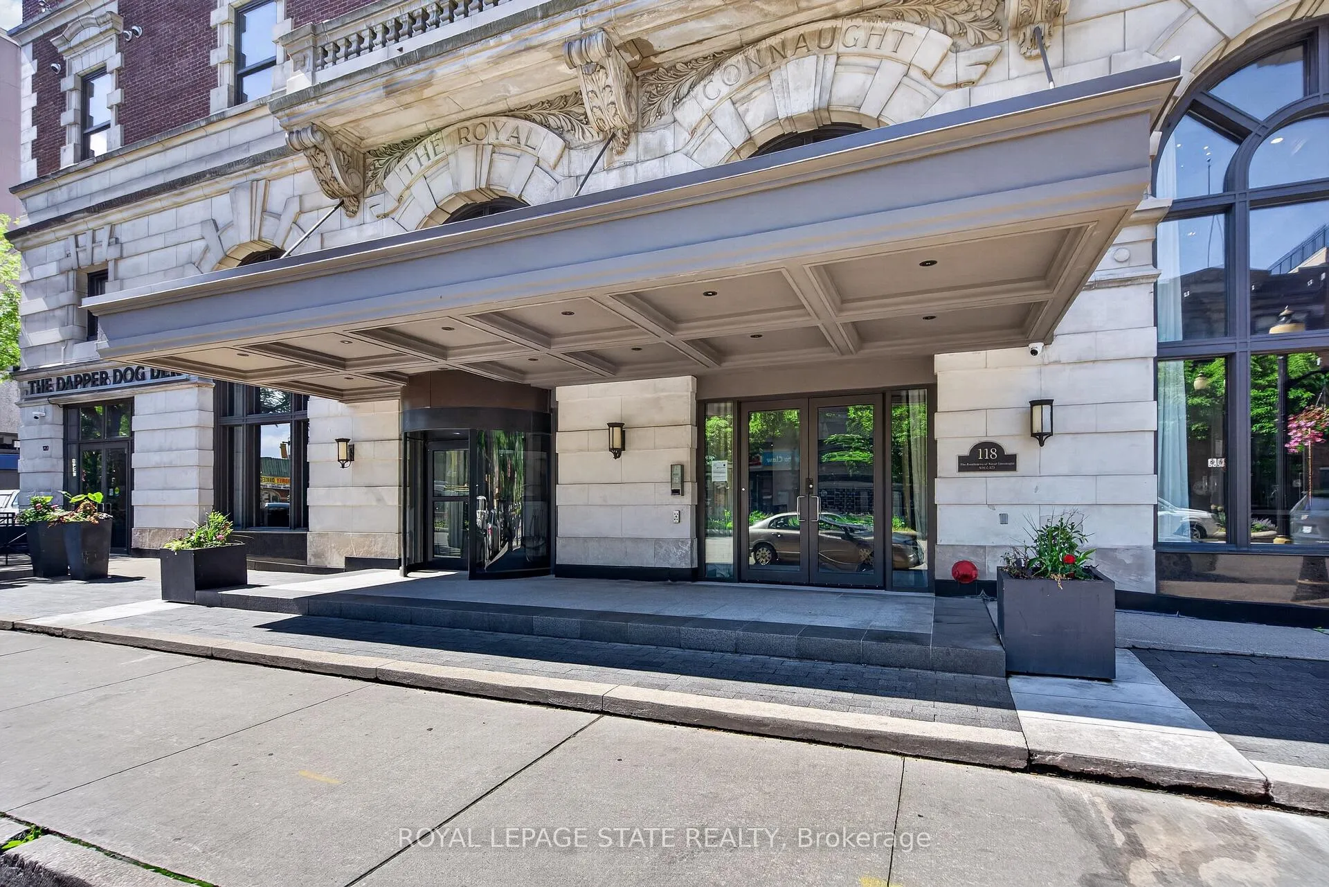 Photo 5 of Unit 302, 112 King Street E, Hamilton, Beasley — HOMEH
