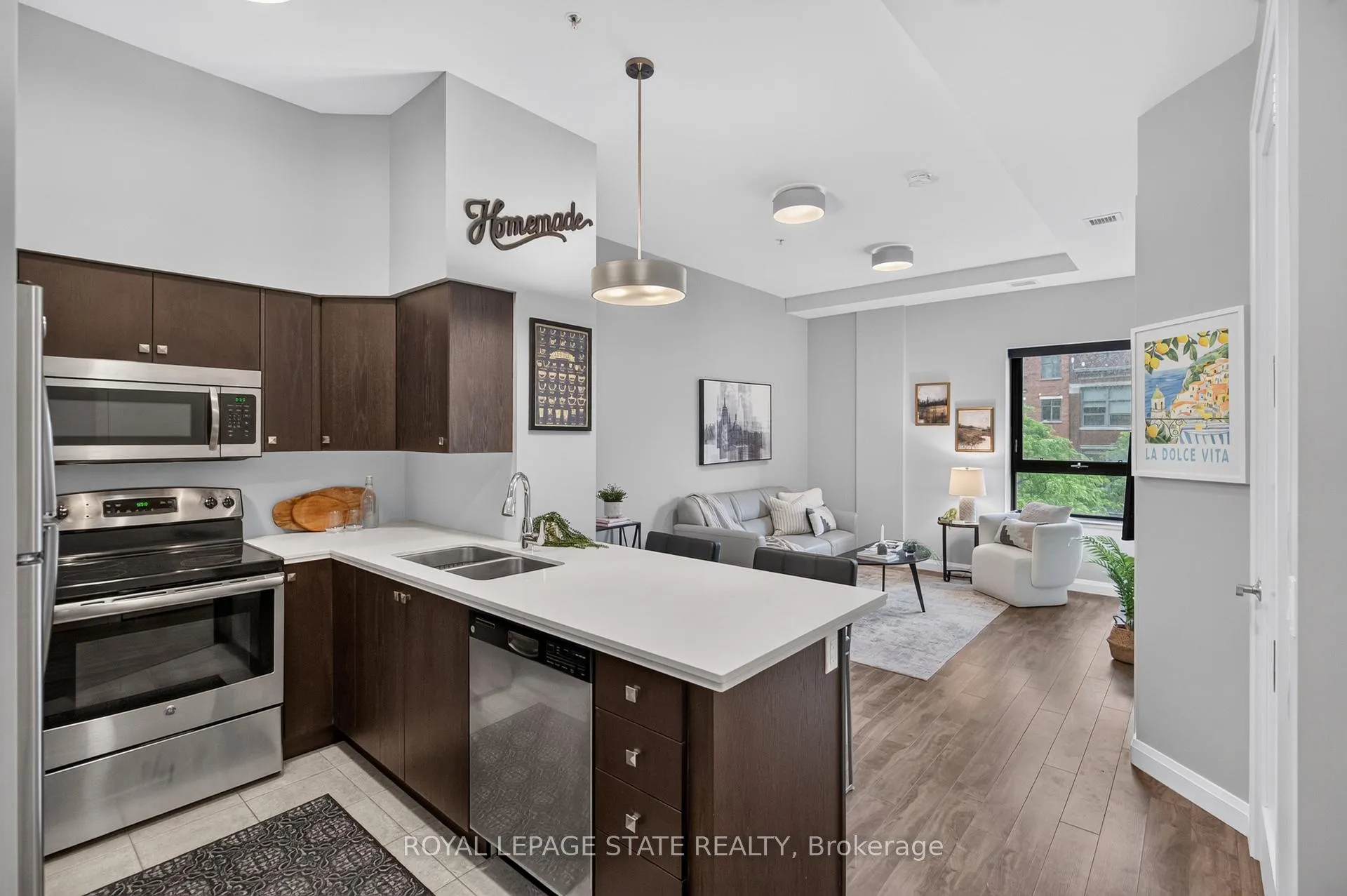 Photo 13 of Unit 302, 112 King Street E, Hamilton, Beasley — HOMEH