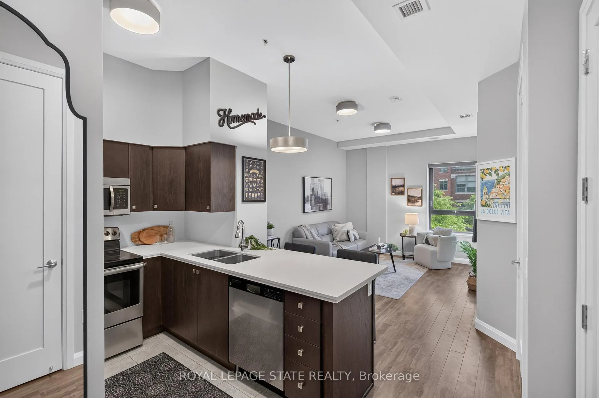 Photo 14 of Unit 302, 112 King Street E, Hamilton, Beasley — HOMEH
