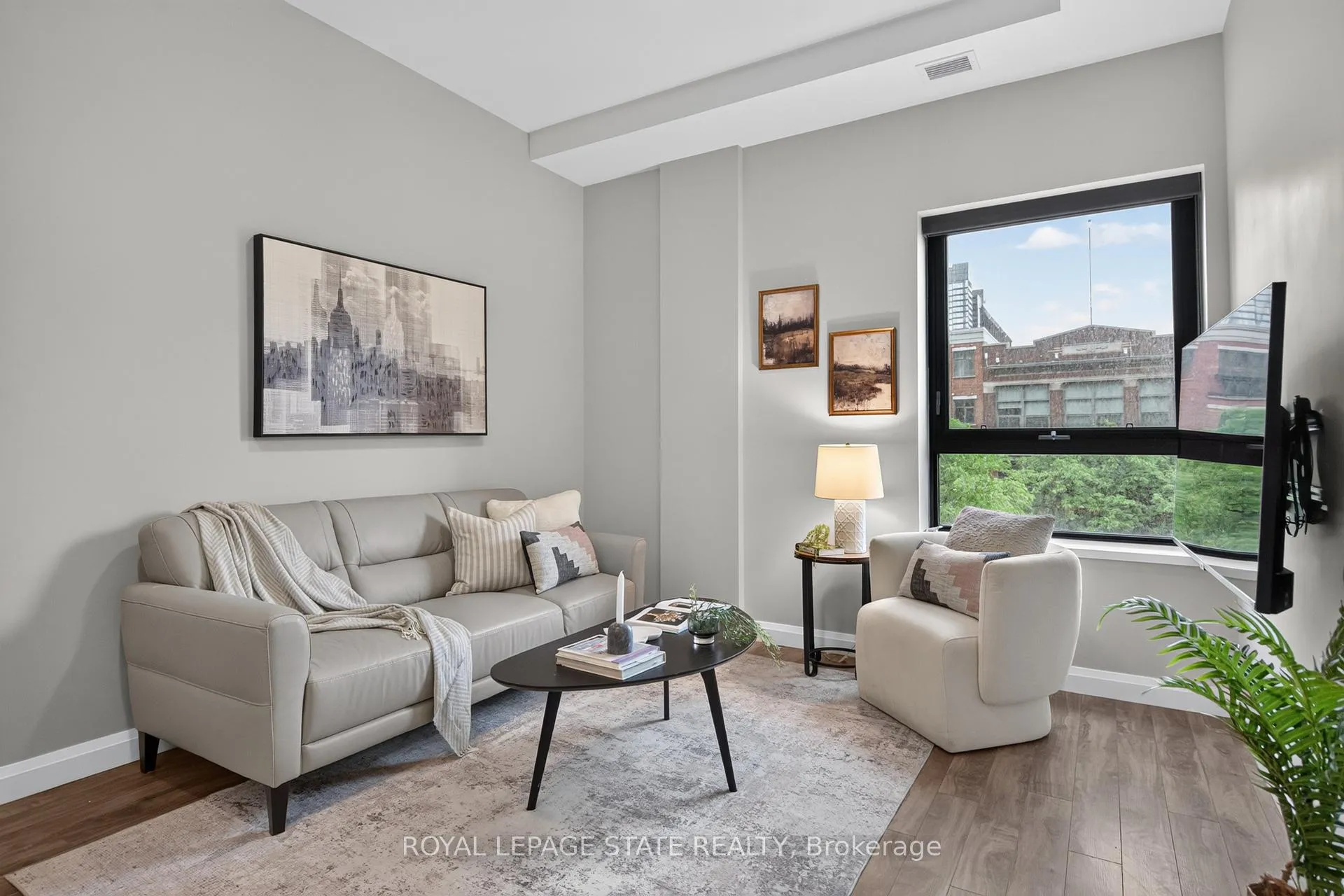 Photo 18 of Unit 302, 112 King Street E, Hamilton, Beasley — HOMEH