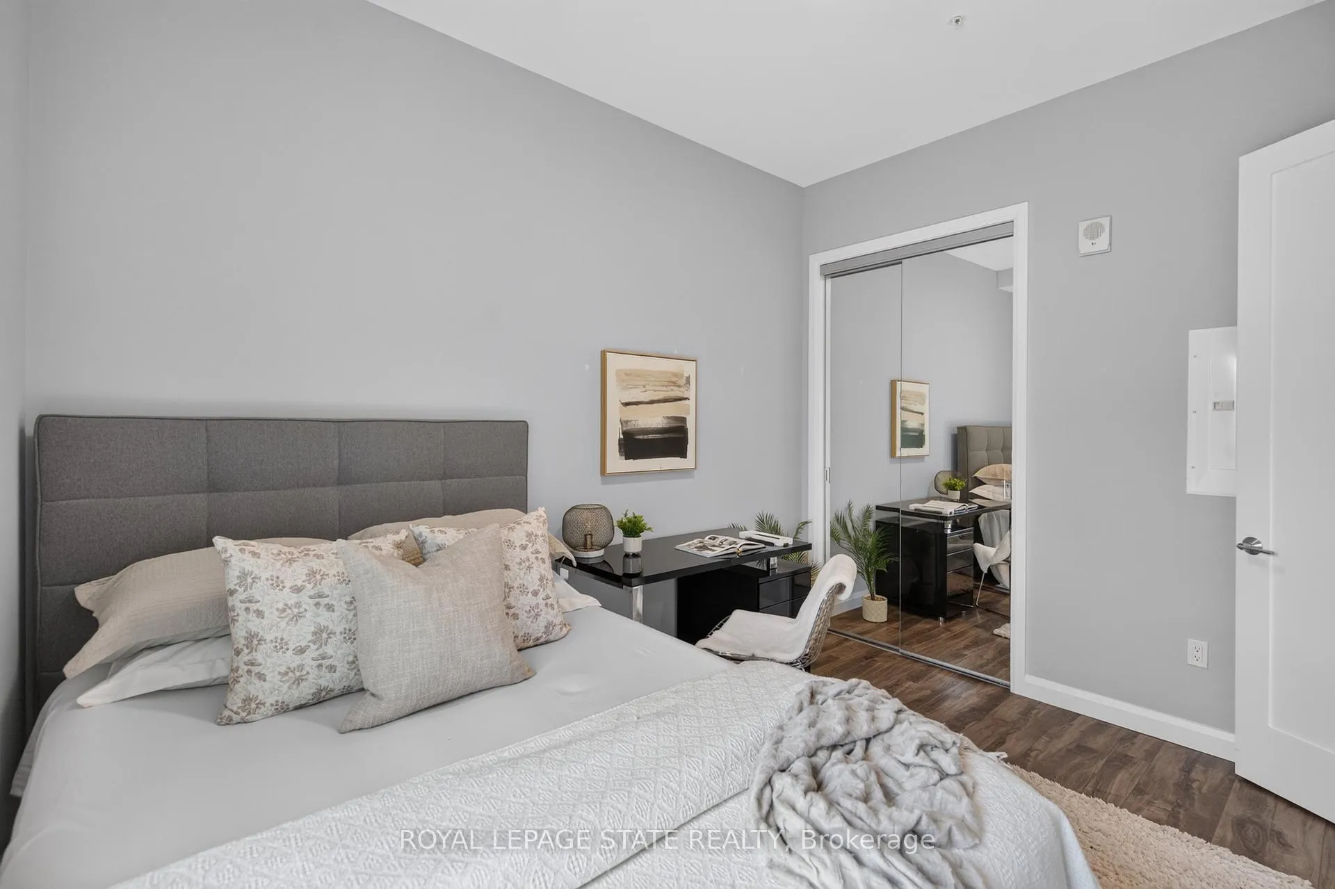 Photo 28 of Unit 302, 112 King Street E, Hamilton, Beasley — HOMEH