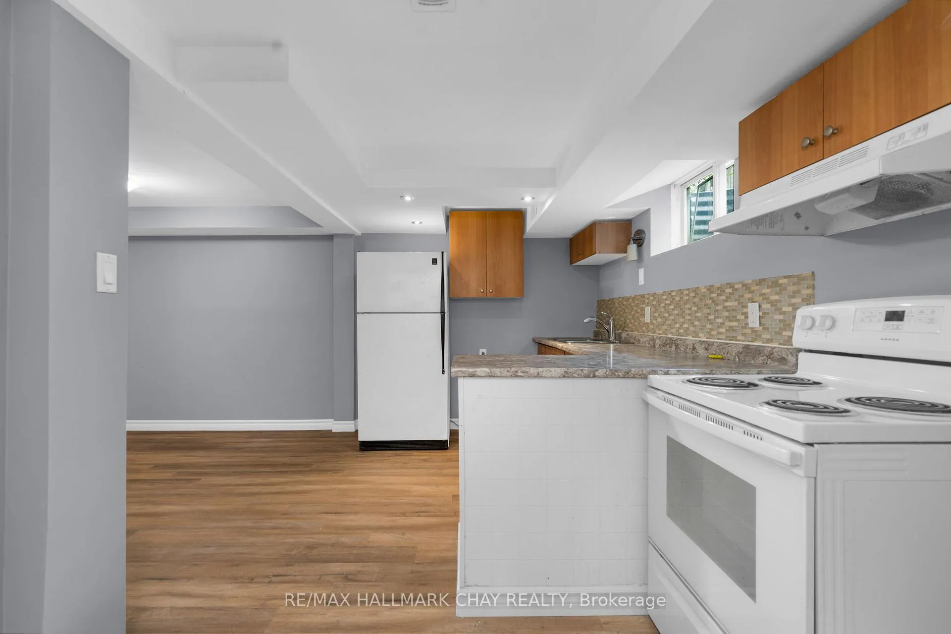 Photo 15 of 61 Corbett Drive, Barrie, Grove East — HOMEH