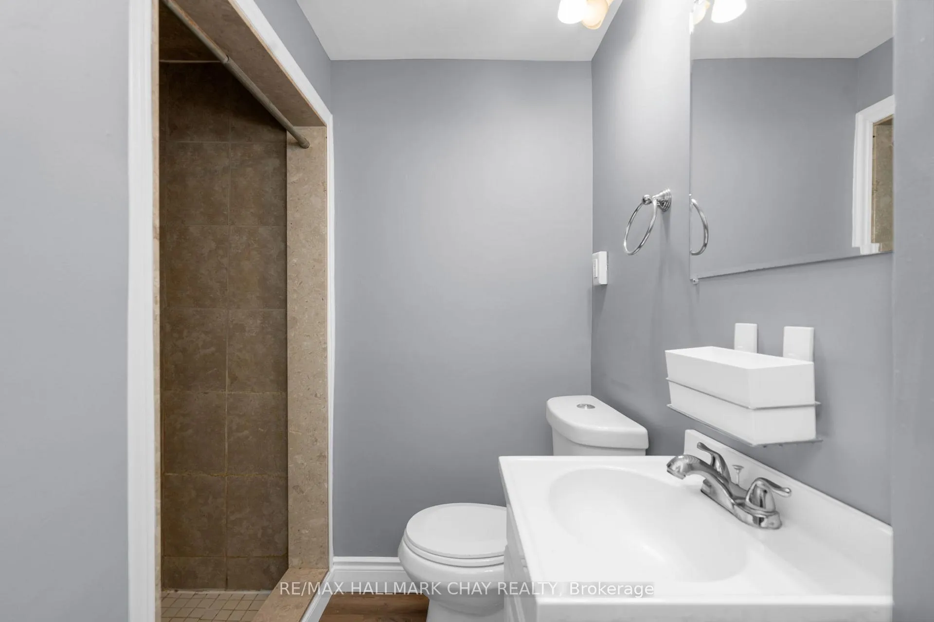 Photo 22 of 61 Corbett Drive, Barrie, Grove East — HOMEH