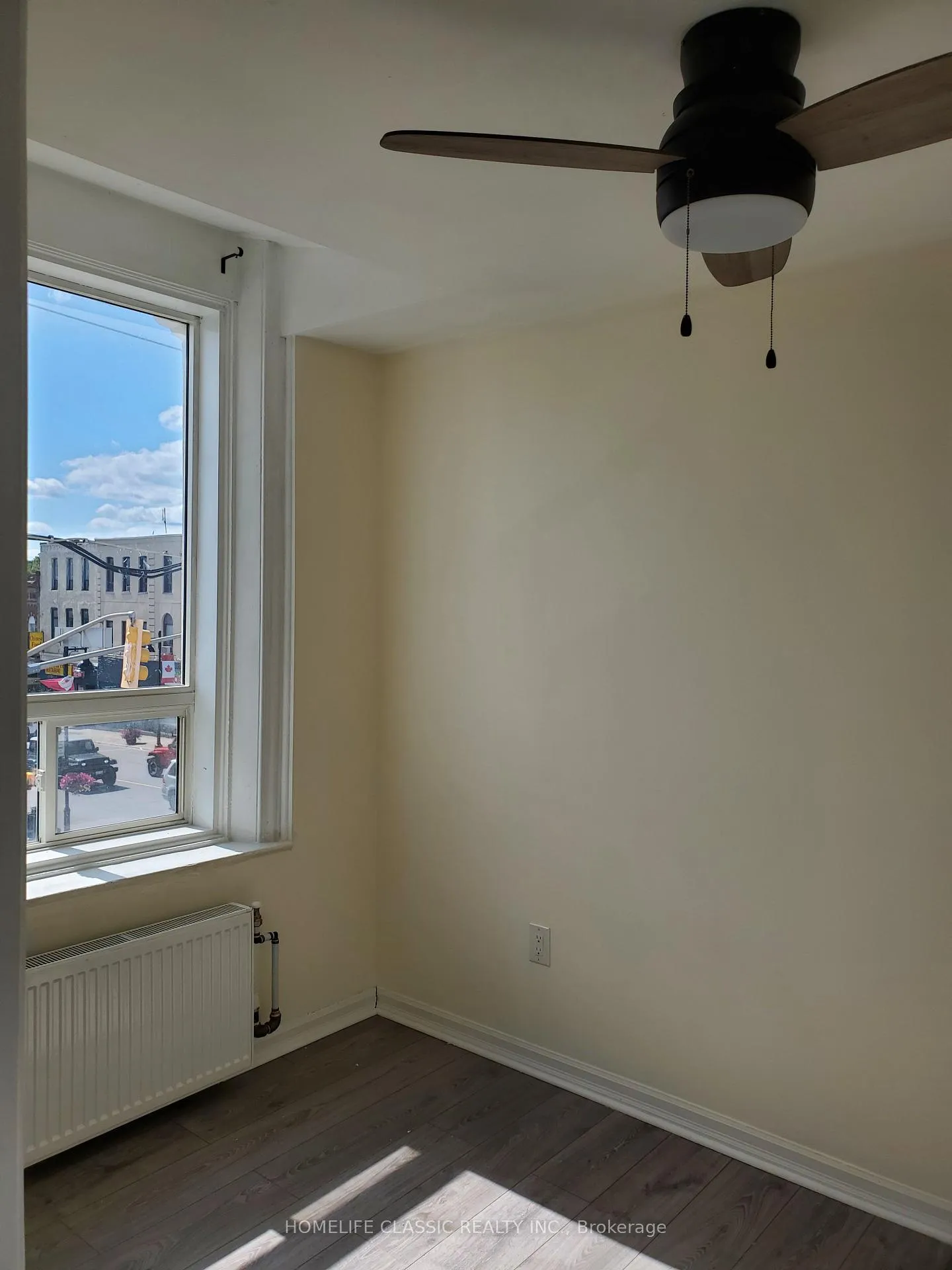 Photo 4 of Unit 5, 5 Main Street S, Uxbridge — HOMEH