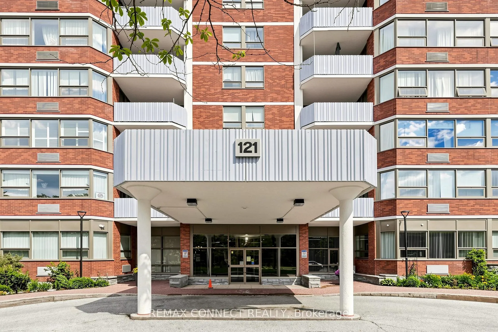 Front of Unit 1207, 121 Ling Road