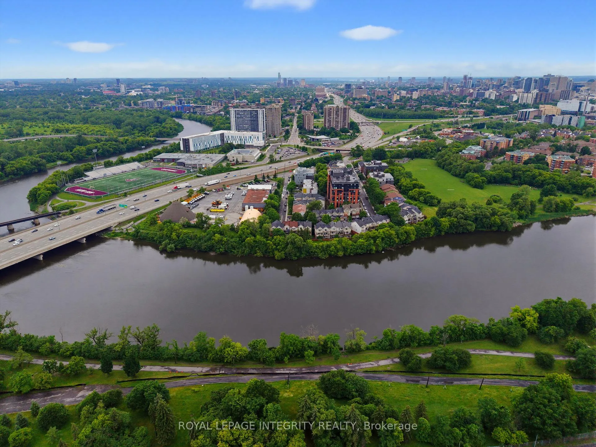 Photo 3 of 81 Robinson Avenue, Ottawa, Sandy Hill — HOMEH