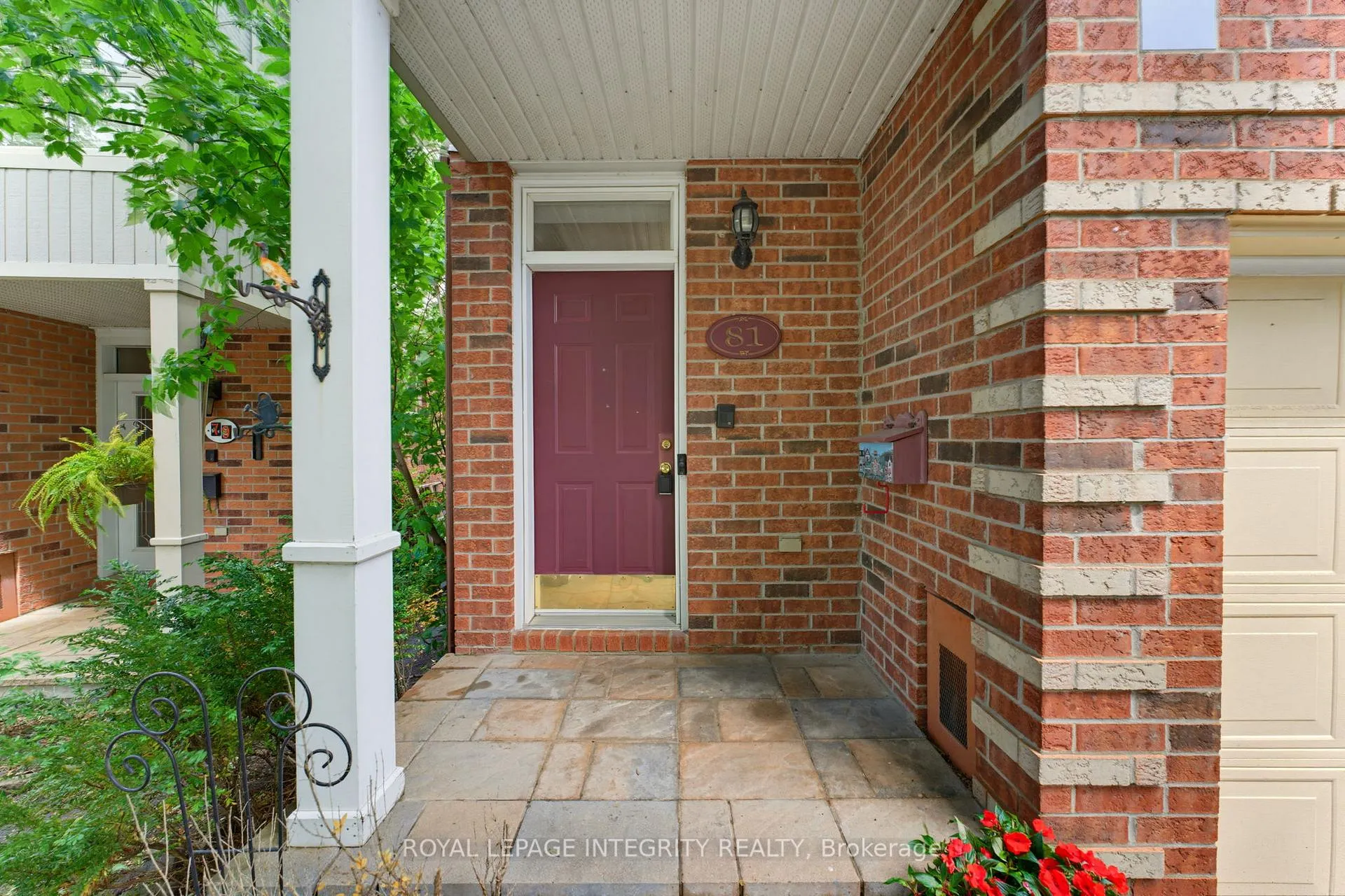 Photo 4 of 81 Robinson Avenue, Ottawa, Sandy Hill — HOMEH