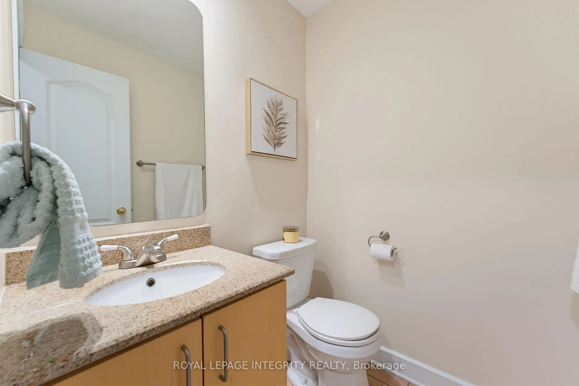 Photo 9 of 81 Robinson Avenue, Ottawa, Sandy Hill — HOMEH