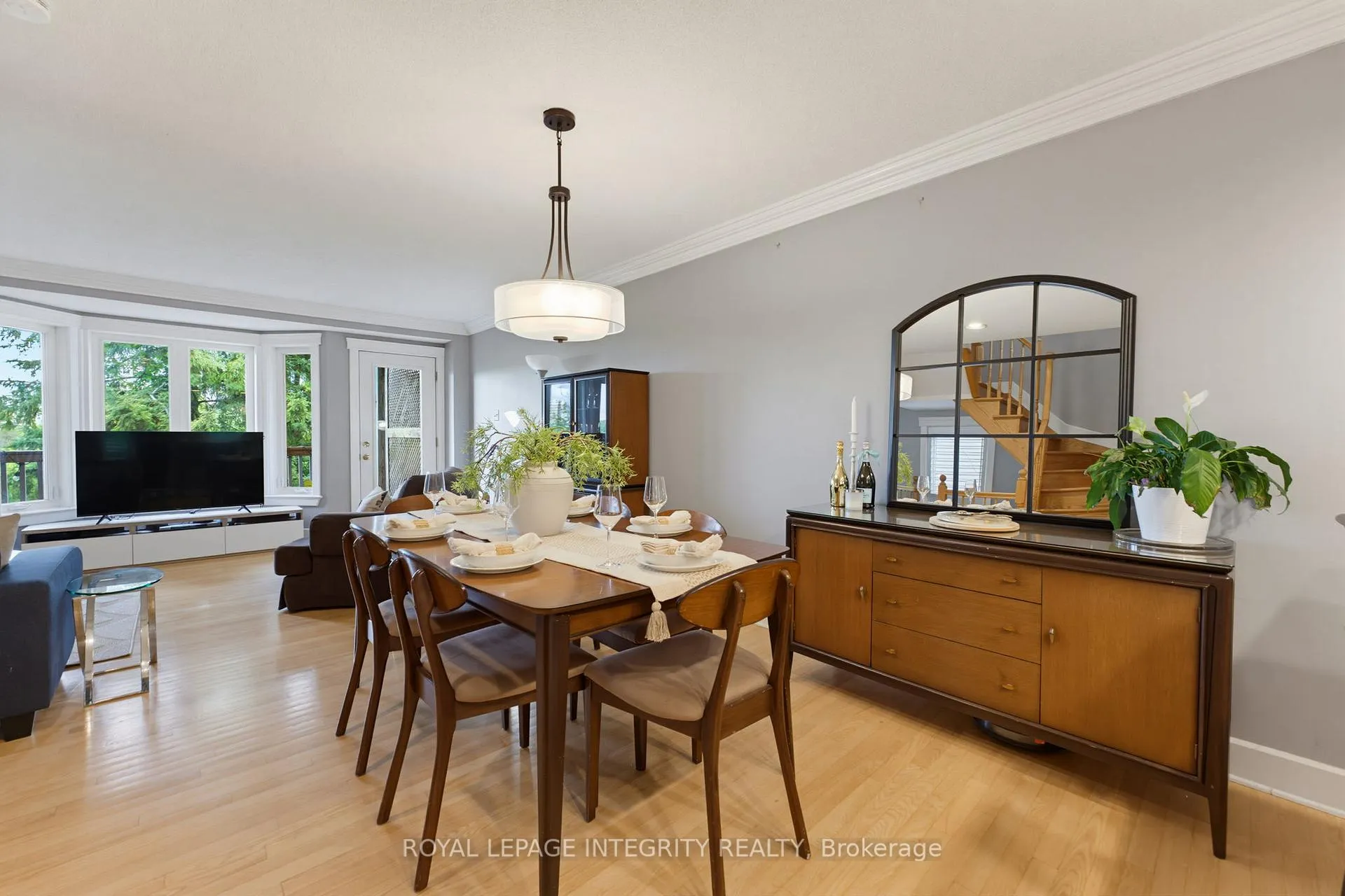 Photo 15 of 81 Robinson Avenue, Ottawa, Sandy Hill — HOMEH