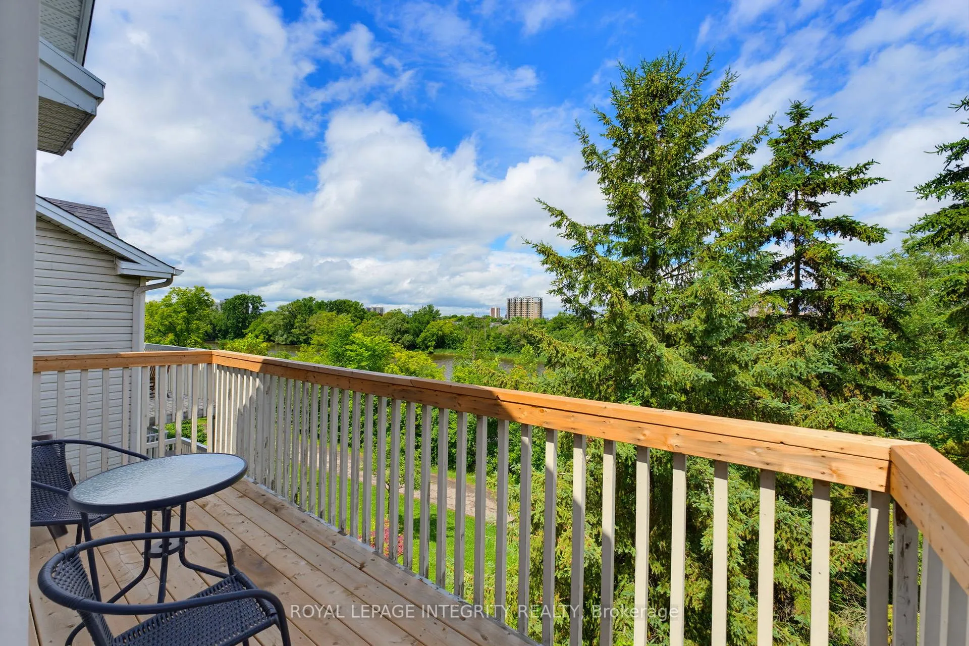 Photo 26 of 81 Robinson Avenue, Ottawa, Sandy Hill — HOMEH
