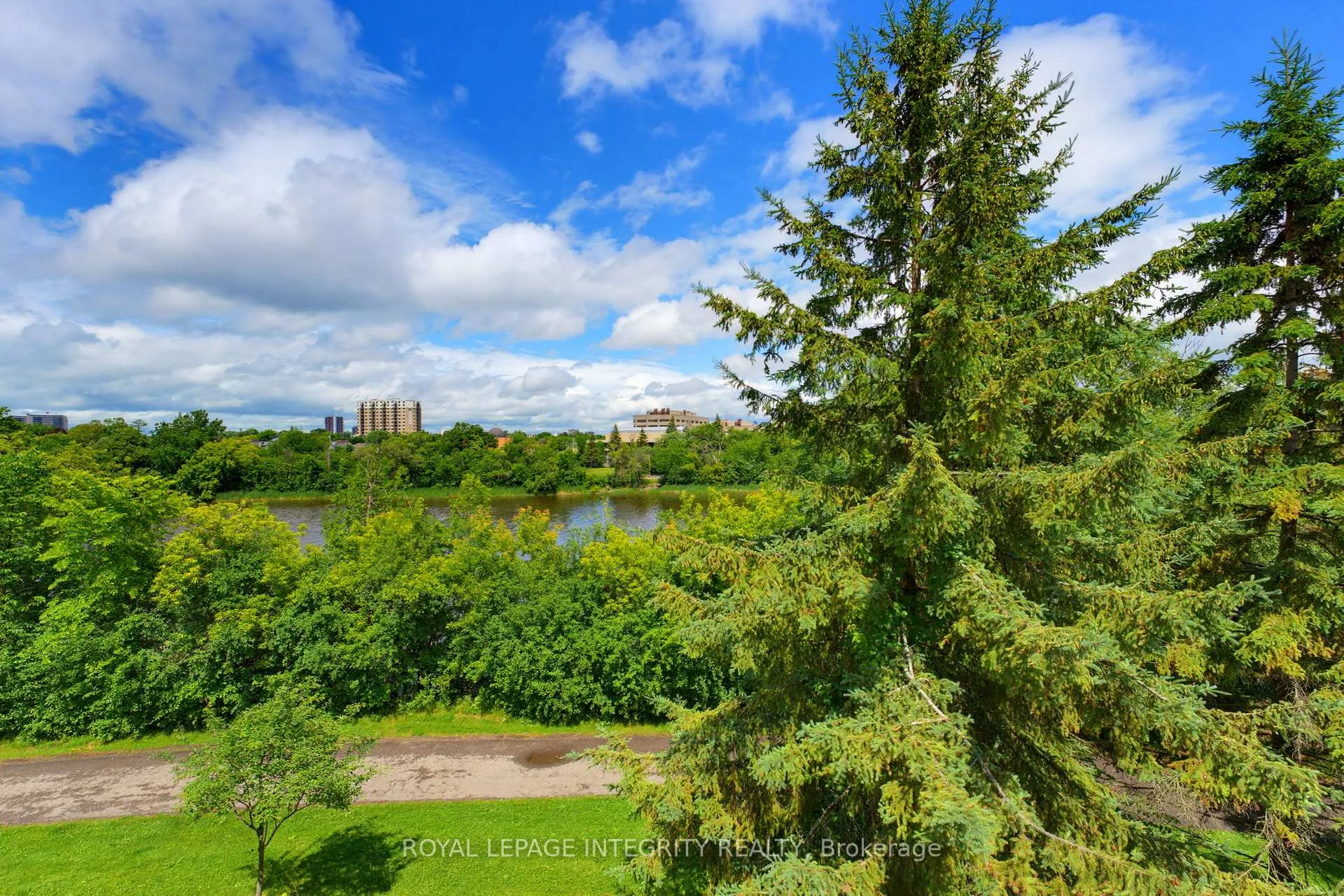 Photo 27 of 81 Robinson Avenue, Ottawa, Sandy Hill — HOMEH