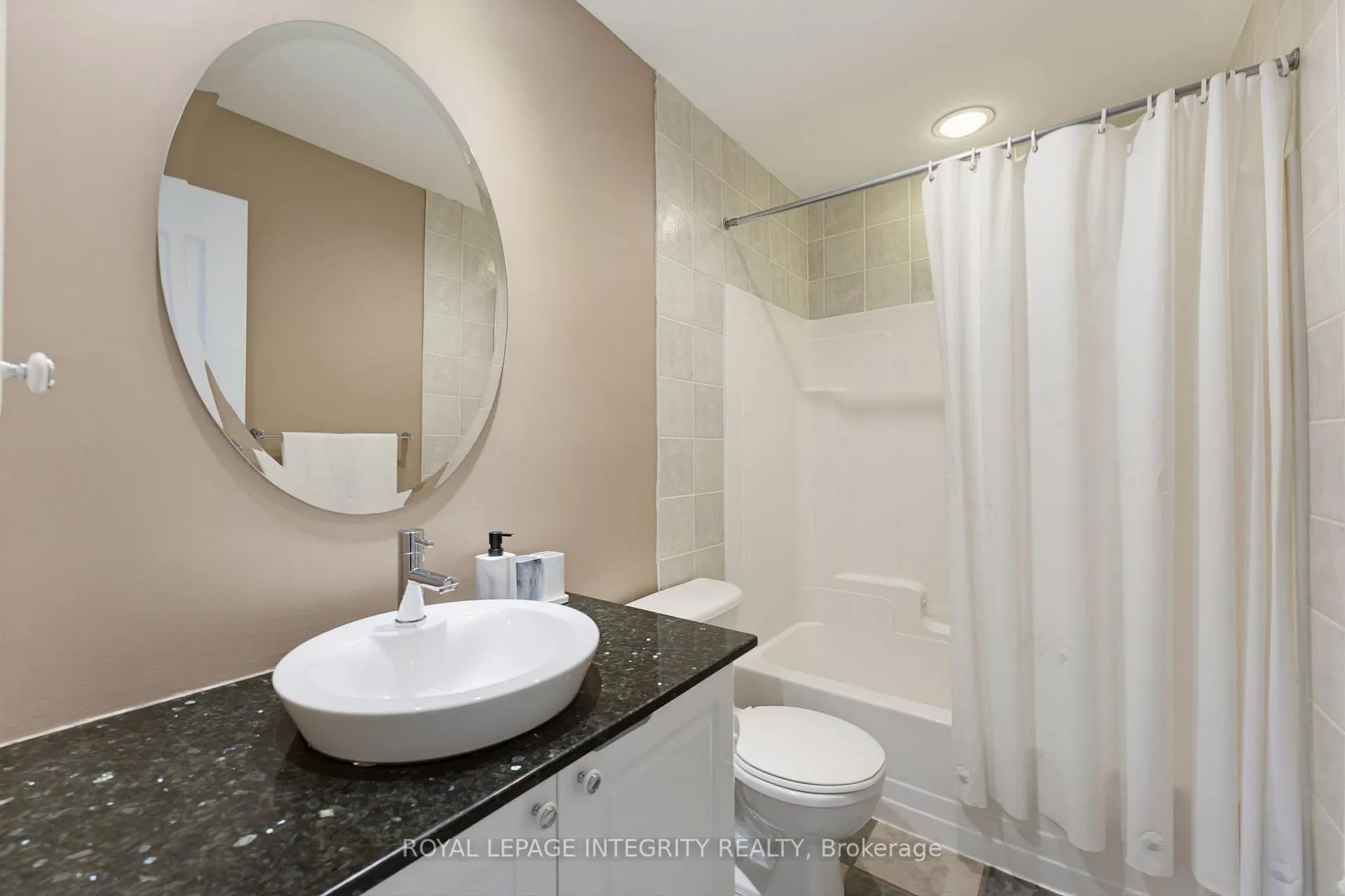 Photo 30 of 81 Robinson Avenue, Ottawa, Sandy Hill — HOMEH