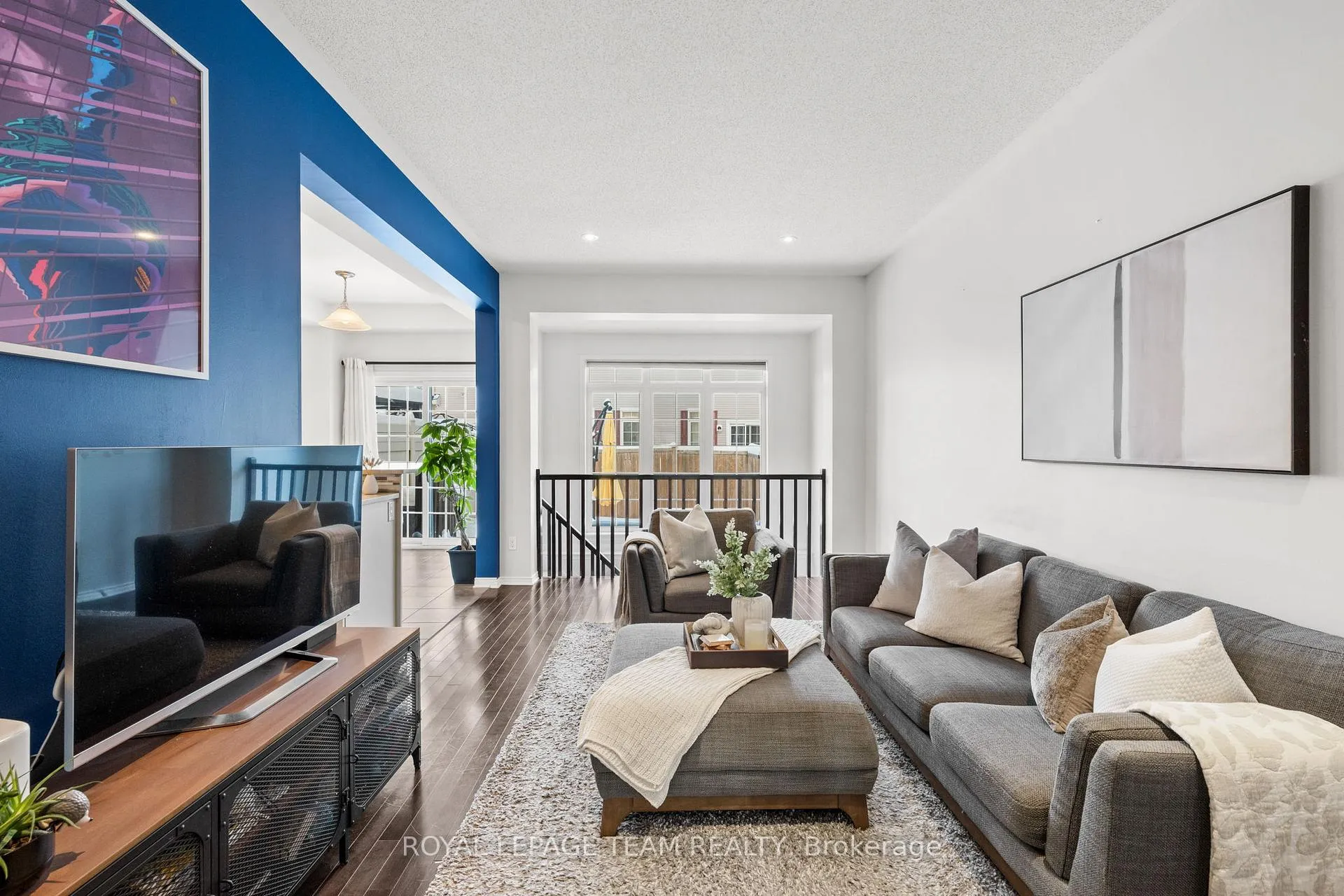 Photo 10 of 102 Lochnaw Private, Ottawa, Barrhaven - Stonebridge — HOMEH