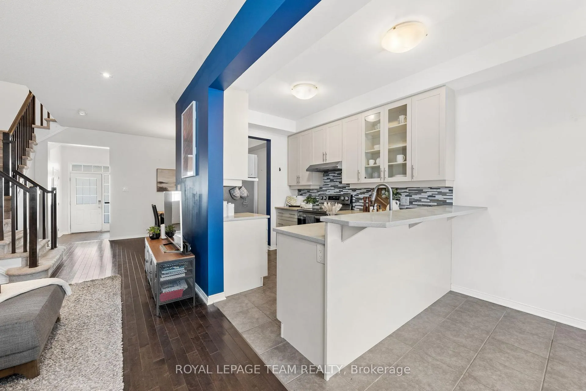 Photo 14 of 102 Lochnaw Private, Ottawa, Barrhaven - Stonebridge — HOMEH