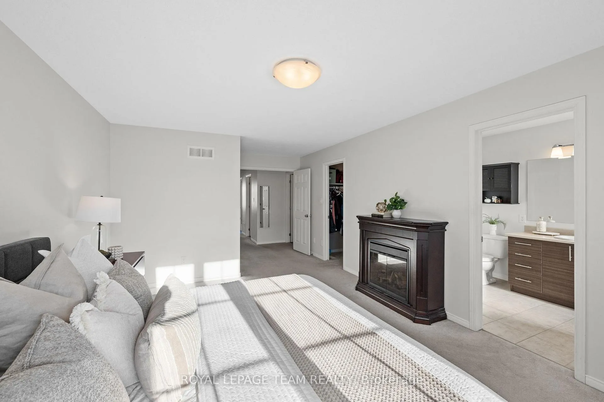 Photo 29 of 102 Lochnaw Private, Ottawa, Barrhaven - Stonebridge — HOMEH