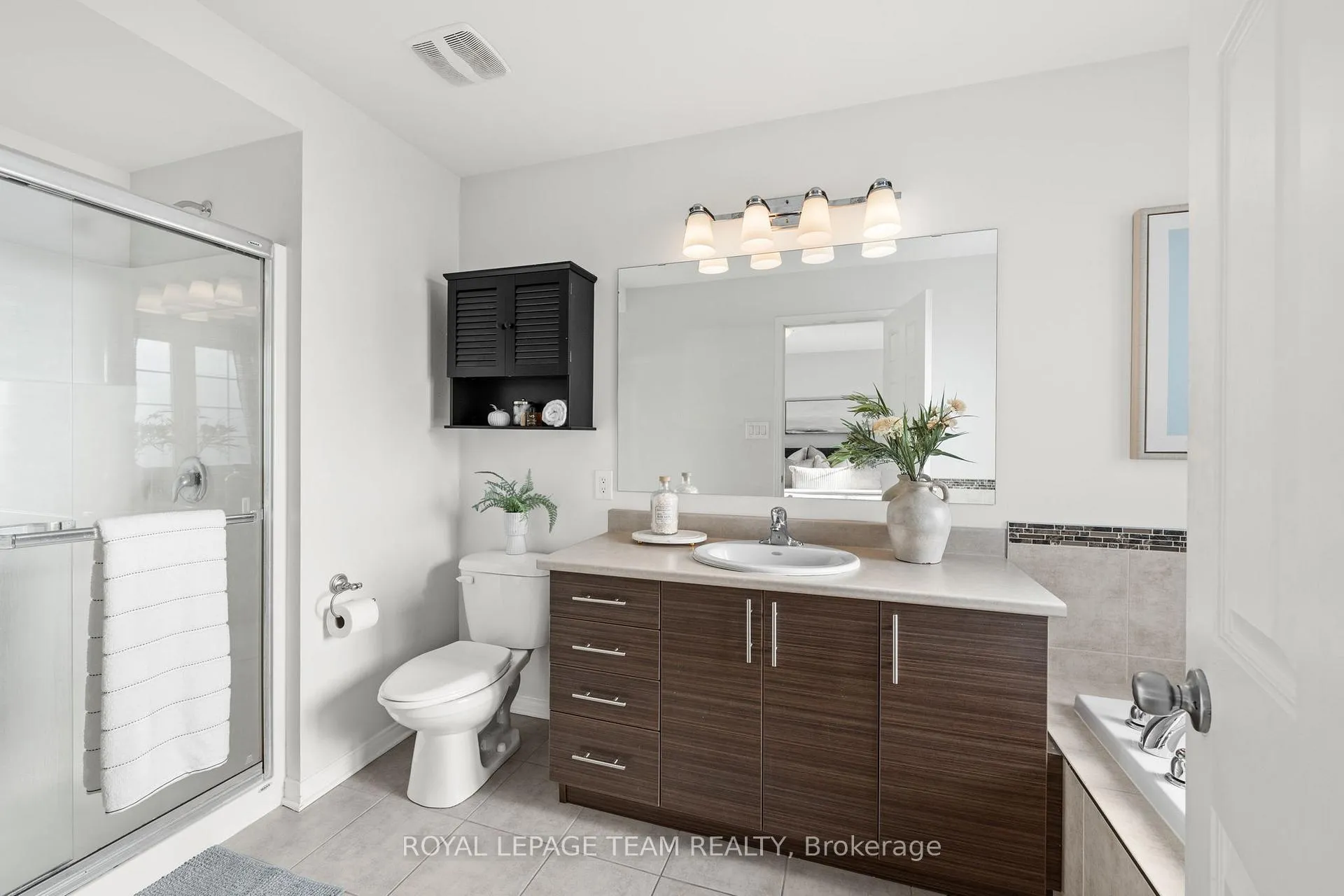 Photo 30 of 102 Lochnaw Private, Ottawa, Barrhaven - Stonebridge — HOMEH