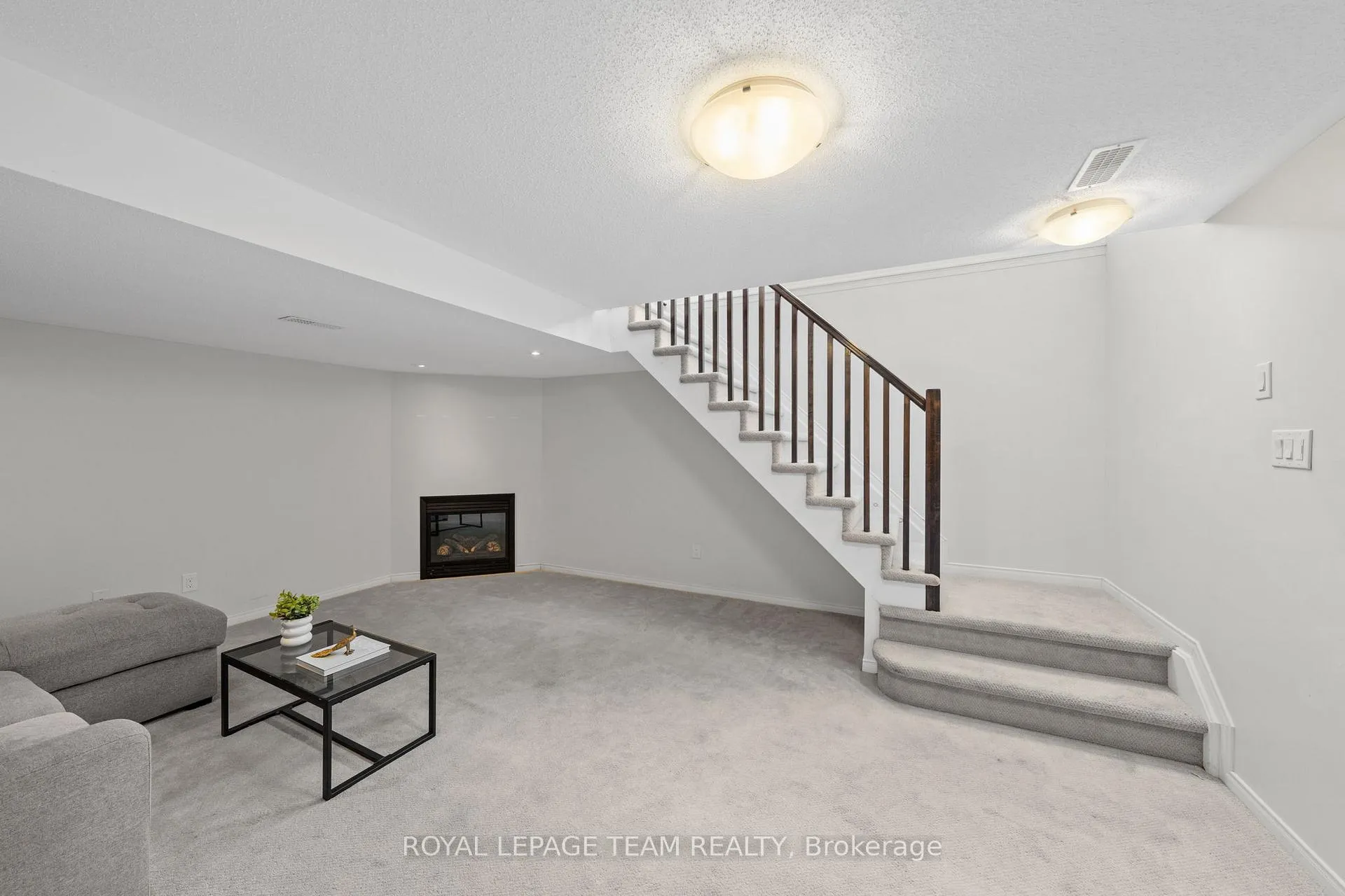 Photo 44 of 102 Lochnaw Private, Ottawa, Barrhaven - Stonebridge — HOMEH