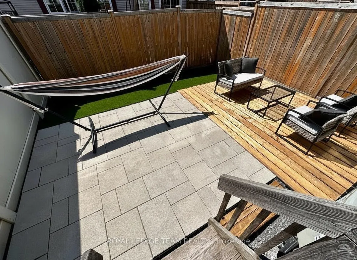Photo 50 of 102 Lochnaw Private, Ottawa, Barrhaven - Stonebridge — HOMEH
