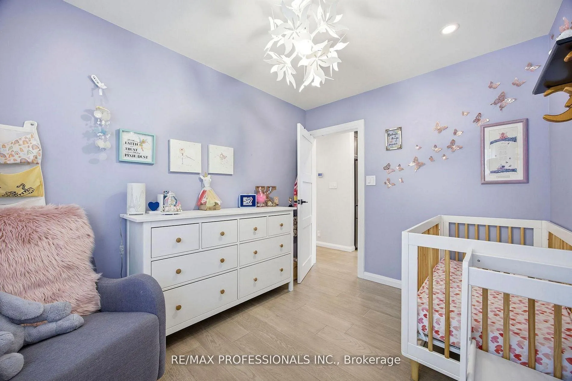 Photo 14 of 33 Brampton Road, Etobicoke, Willowridge-Martingrove-Richview — HOMEH