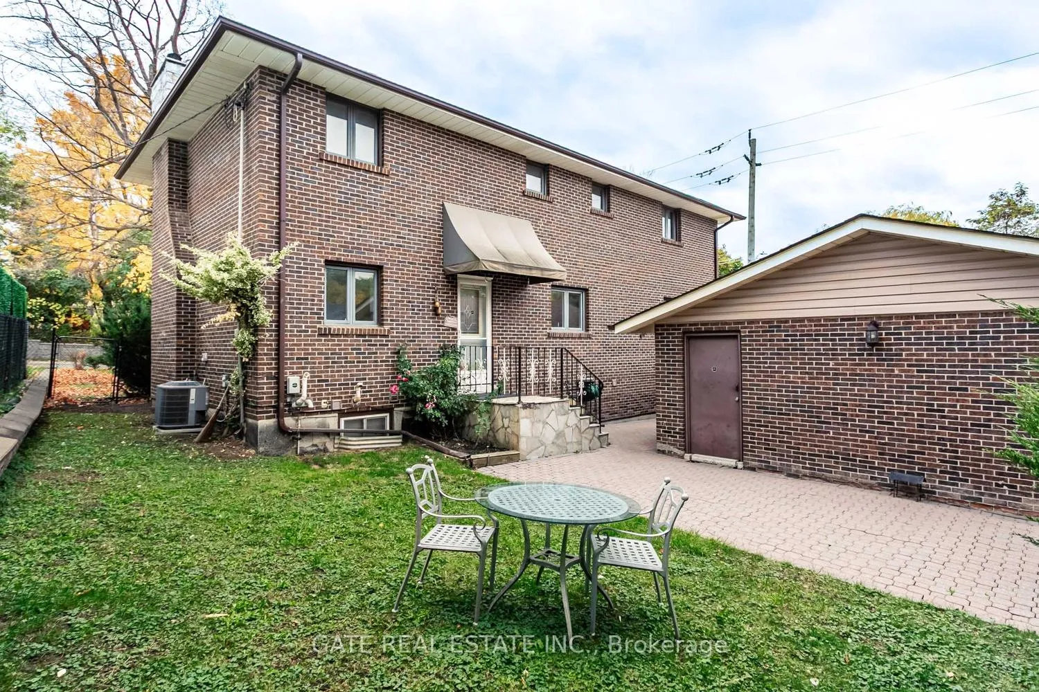 Photo 35 of 60 Scott Street, Brampton, Downtown Brampton — HOMEH