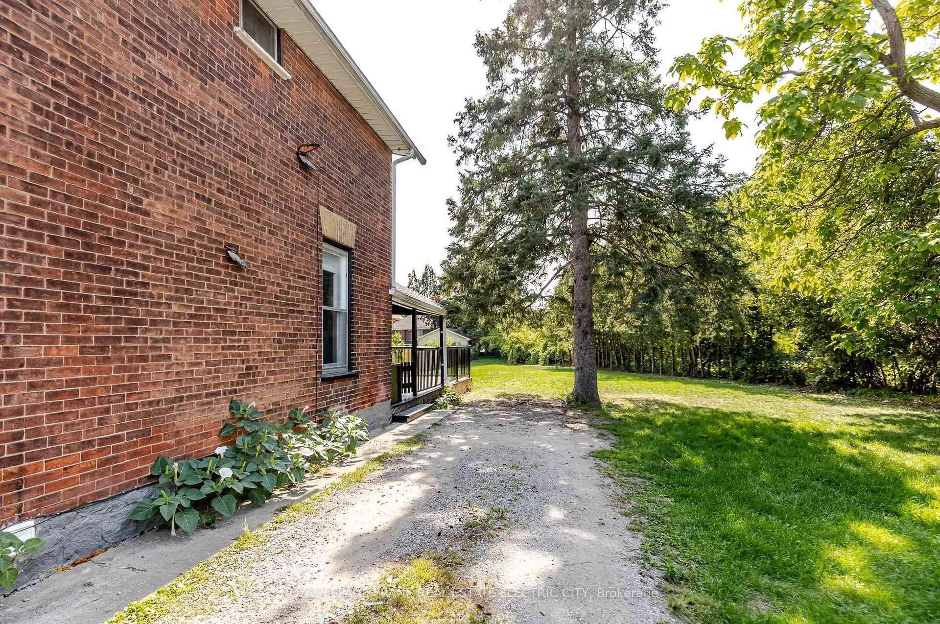 Photo 3 of 193 Lake Street, Peterborough, Town Ward 3 — HOMEH