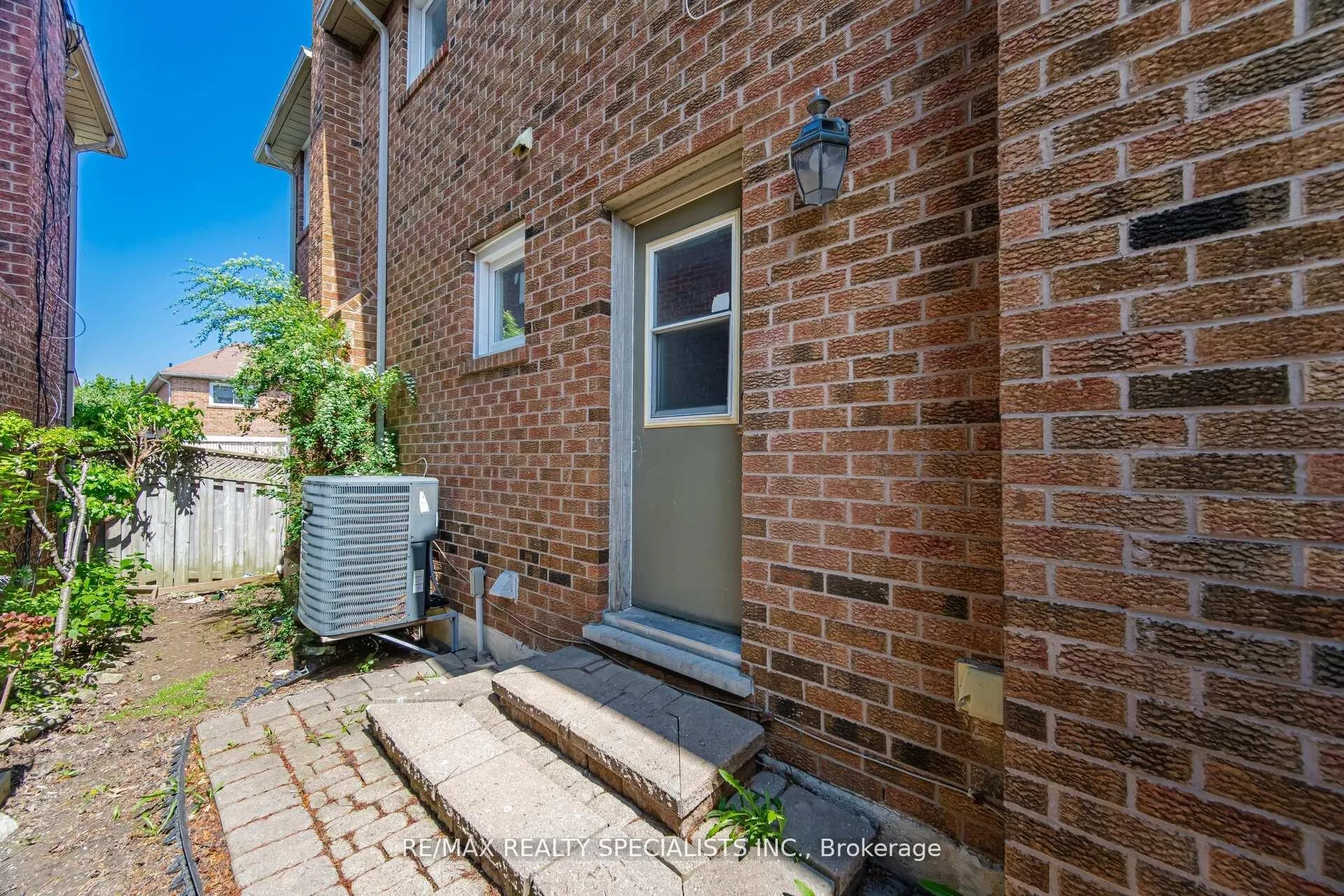 Photo 19 of 15 Eagleridge Drive, Brampton, Sandringham-Wellington — HOMEH
