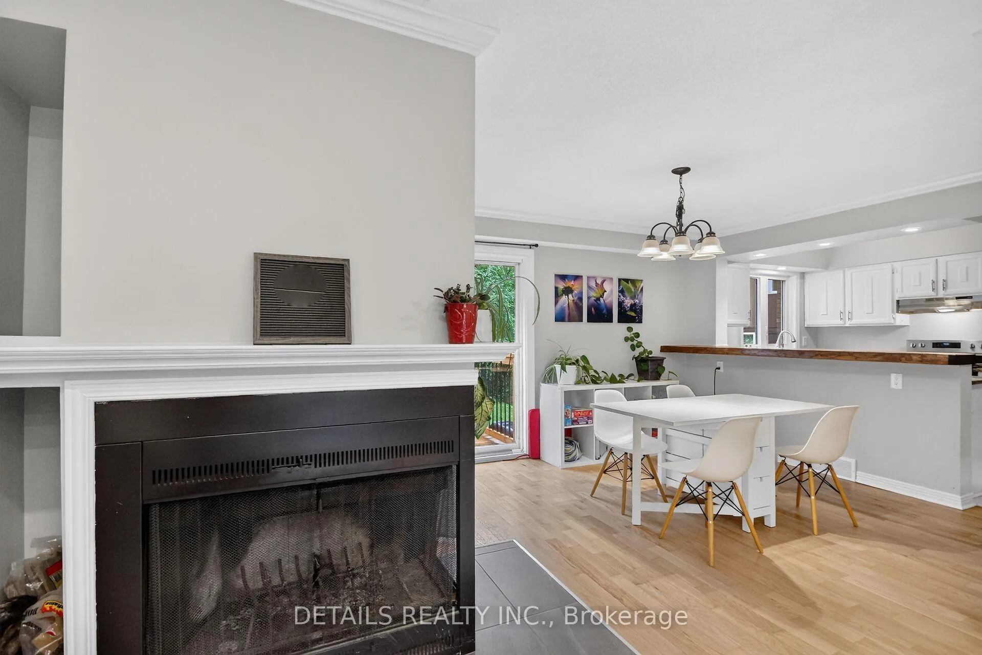 Photo 12 of 39 Sandhurst Court, Ottawa, Mooneys Bay/Riverside Park — HOMEH
