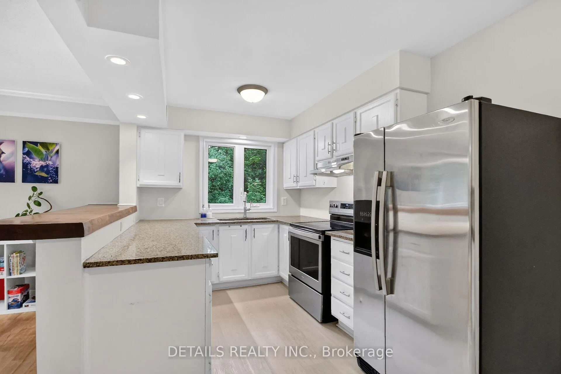 Photo 21 of 39 Sandhurst Court, Ottawa, Mooneys Bay/Riverside Park — HOMEH