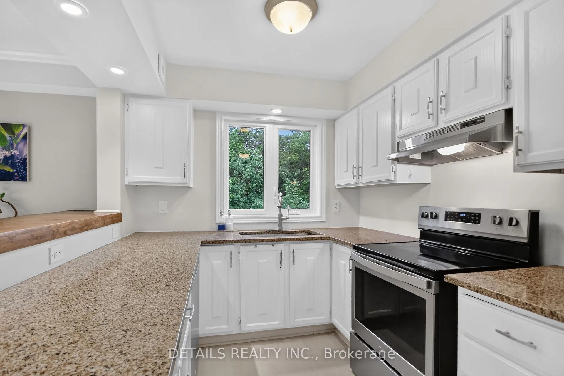 Photo 22 of 39 Sandhurst Court, Ottawa, Mooneys Bay/Riverside Park — HOMEH