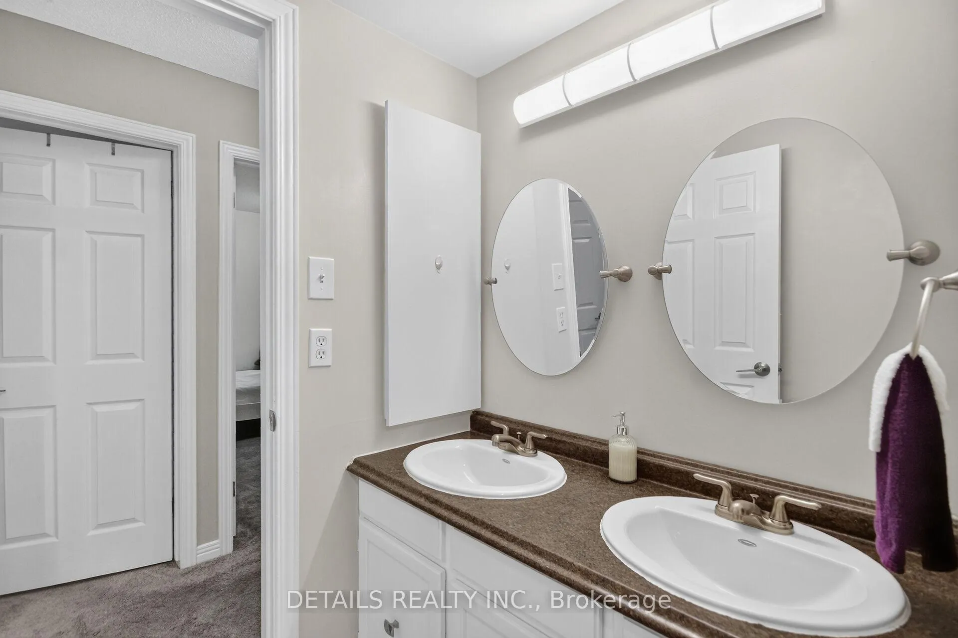 Photo 41 of 39 Sandhurst Court, Ottawa, Mooneys Bay/Riverside Park — HOMEH