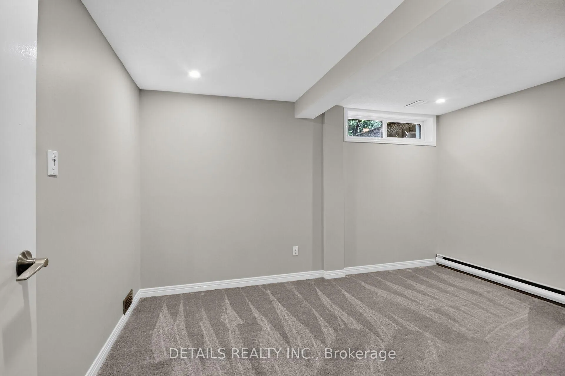 Photo 44 of 39 Sandhurst Court, Ottawa, Mooneys Bay/Riverside Park — HOMEH